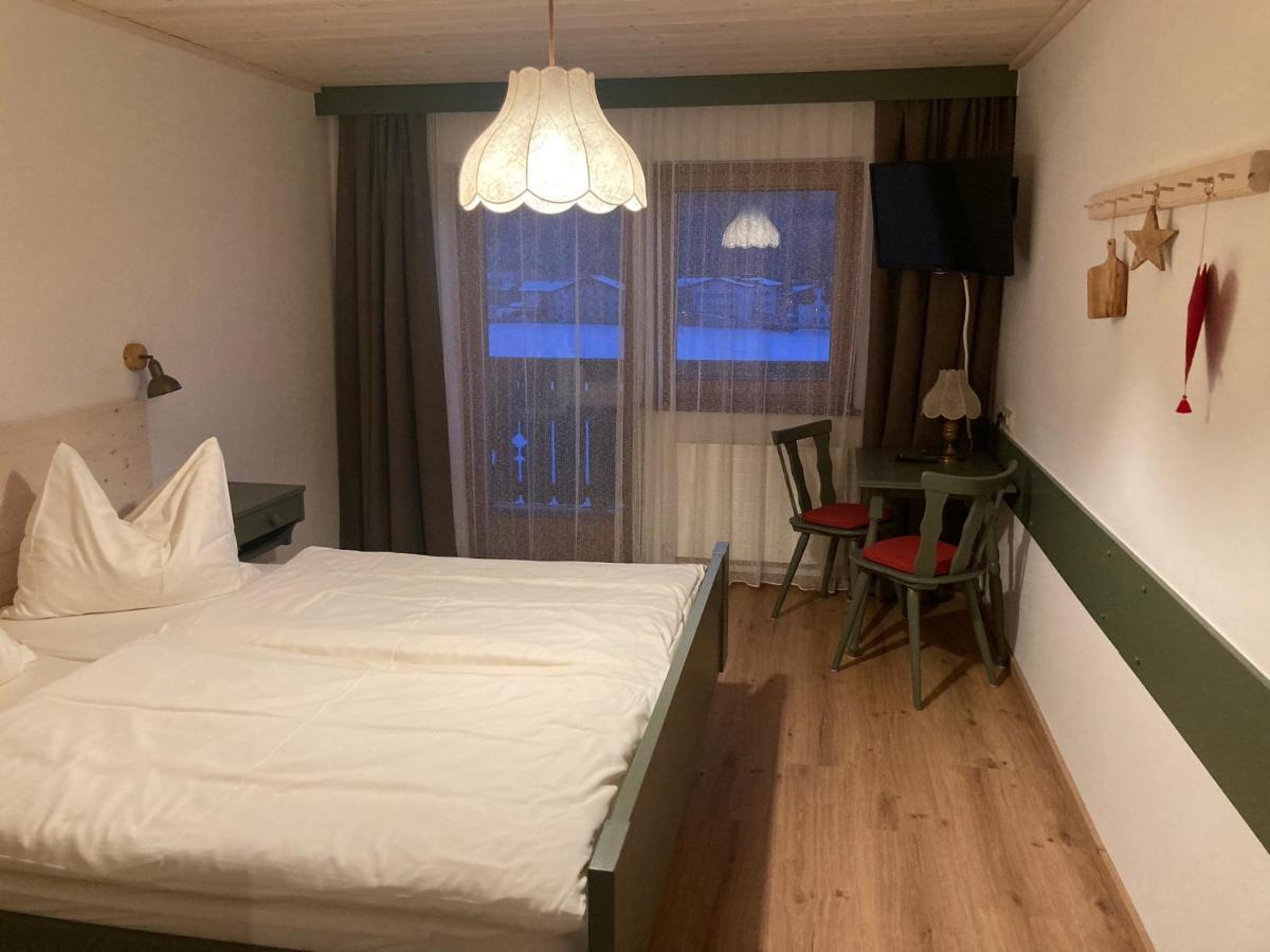 Rosi'S Hotel Maria Alm am Steinernen Meer Bagian luar foto