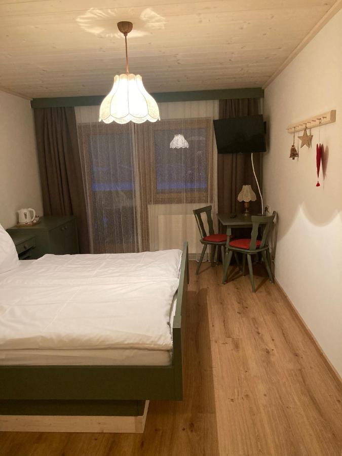 Rosi'S Hotel Maria Alm am Steinernen Meer Bagian luar foto