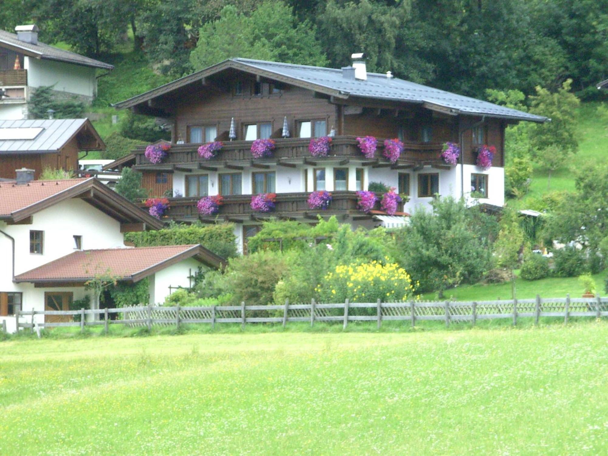 Rosi'S Hotel Maria Alm am Steinernen Meer Bagian luar foto
